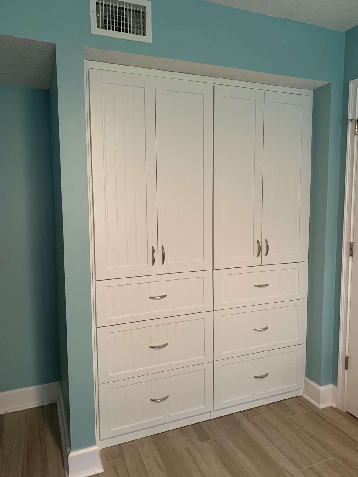 Reach-In Closets