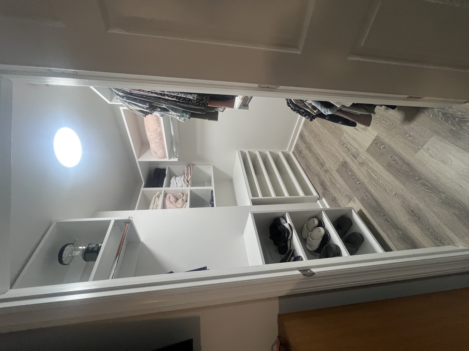 Walk-In Closets — 4
